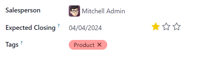 Nærmynd af væntum lokadegi á tækifæri í CRM.