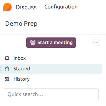 Hliðarstika Discuss með áherslu á flýtileitarstiku í Odoo Discuss.
